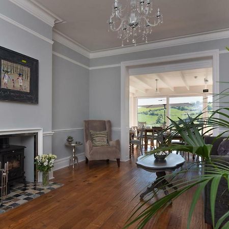 Bed and Breakfast The Dartmouth Boutique B &B Экстерьер фото
